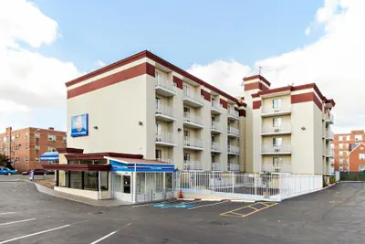 Photo 2 - Motel 6 Washington, DC