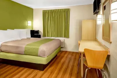Photo 5 - Lakeside Inn Lake Havasu City