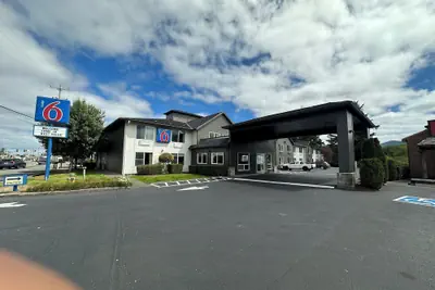 Photo 2 - Motel 6 Seaside, OR