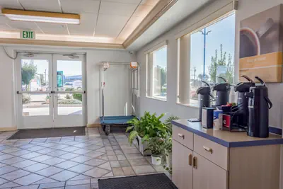 Photo 5 - Motel 6 Redmond, OR