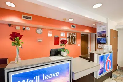 Photo 2 - Motel 6 Statesville, NC