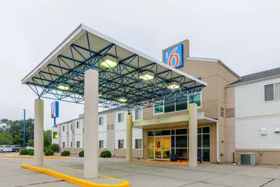 Photo 2 - Motel 6 Kearney, NE