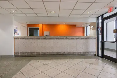Photo 5 - Motel 6 Newnan, GA