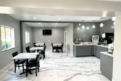 Photo 3 - Ramada by Wyndham Lithia Springs Atlanta
