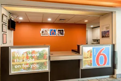 Photo 2 - Motel 6 Newport, TN