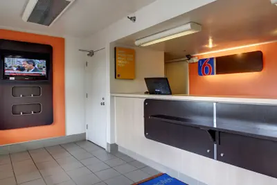 Photo 4 - Motel 6 Des Moines, IA - North