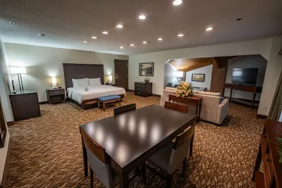 Photo 5 - Christopher Inn and Suites