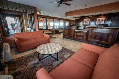 Photo 3 - Christopher Inn and Suites