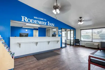 Photo 3 - Rodeway Inn Sharonville - Cincinnati North