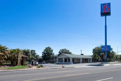Photo 2 - Motel 6 Kingman, AZ - Route 66 West