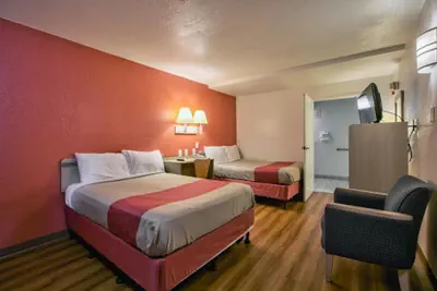 Photo 5 - Loyalty Inn Tallahassee