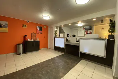 Photo 3 - Loyalty Inn Tallahassee