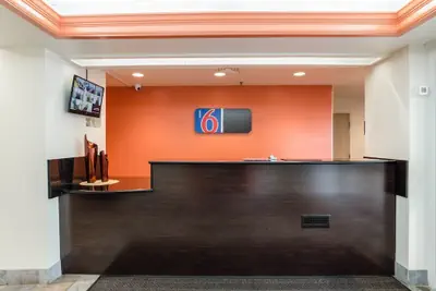 Photo 4 - Motel 6 Bristol, VA