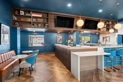 Photo 5 - The Ellsworth Hotel, an Ascend Collection Hotel