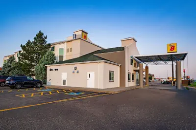 Photo 2 - Super 8 by Wyndham Sidney NE