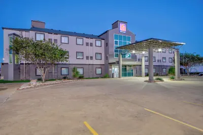 Photo 2 - Motel 6 Harlingen, TX