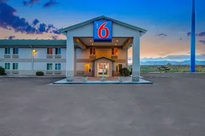 Photo 2 - Motel 6 Beaver, UT