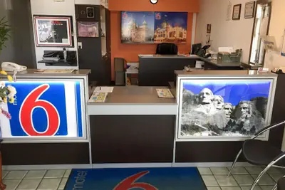 Photo 4 - Motel 6 Mitchell, SD
