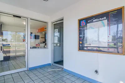 Photo 2 - Motel 6 Mitchell, SD
