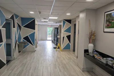 Photo 3 - Days Inn & Suites by Wyndham Augusta Near Fort Eisenhower