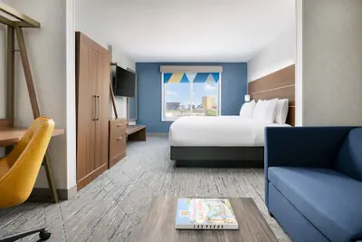Photo 4 - Holiday Inn Express Las Vegas - Stadium Area by IHG