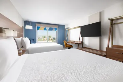 Photo 5 - Holiday Inn Express Las Vegas - Stadium Area by IHG