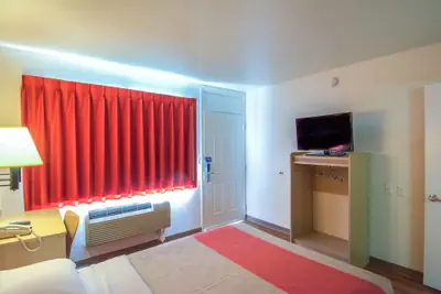 Photo 3 - Motel 6 Arcata, CA - Cal Poly Humboldt