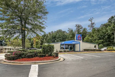 Photo 2 - Motel 6 Union City, GA - Atlanta Airport