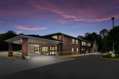 Photo 2 - SureStay by Best Western Lewiston Auburn Area