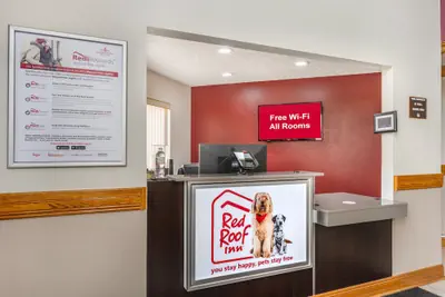 Photo 3 - Red Roof Inn Greencastle South – Cloverdale
