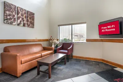Photo 5 - Red Roof Inn Greencastle South – Cloverdale