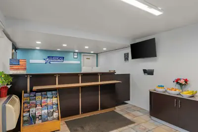 Photo 4 - Americas Best Value Inn Bangor
