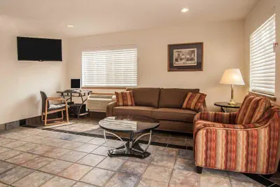 Photo 5 - Econo Lodge Corvallis Near University