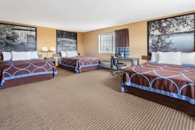 Photo 4 - Super 8 by Wyndham Fort Dodge IA