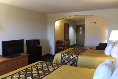 Photo 4 - Super 8 by Wyndham Columbia East