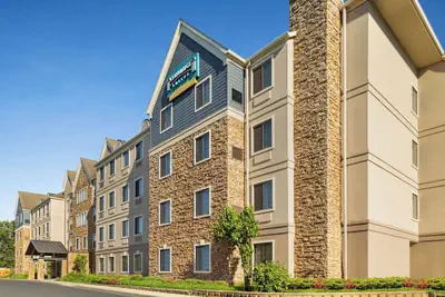Photo 2 - Staybridge Suites Allentown Bethlehem Airport by IHG