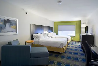 Photo 5 - Holiday Inn Express Hotel & Suites Vermillion by IHG