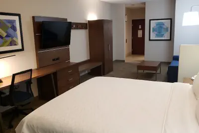Photo 5 - Holiday Inn Express Hotel & Suites Weslaco by IHG