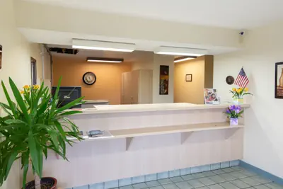 Photo 5 - Days Inn by Wyndham New Philadelphia