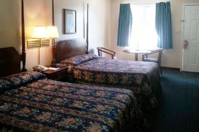 Photo 4 - Stratford Motor Inn East Ellijay