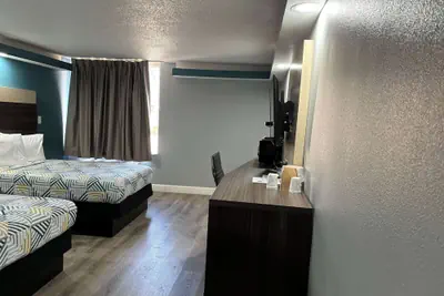 Photo 2 - Studio 6 Suites Memphis, TN – East Memphis