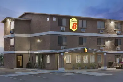 Photo 2 - Super 8 by Wyndham Lake Havasu City