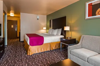 Photo 4 - Best Western Plus The Woodlands