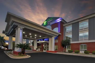 Photo 2 - Holiday Inn Express Sumter by IHG