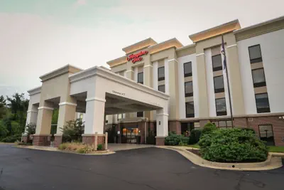 Photo 2 - Hampton Inn Ft Payne