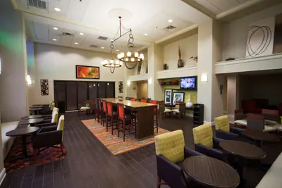 Photo 3 - Hampton Inn & Suites Valdosta/Conference Center