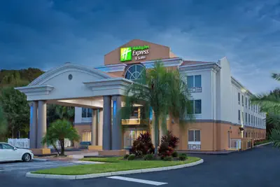 Photo 2 - Holiday Inn Express Hotel & Suites Tavares - Leesburg by IHG