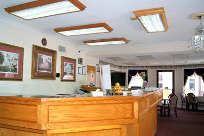 Photo 5 - Red Carpet Inn