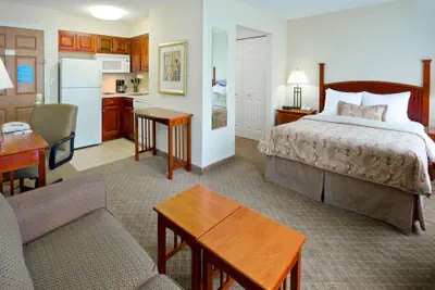 Photo 2 - Staybridge Suites Cranbury by IHG