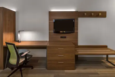 Photo 5 - Holiday Inn Express & Suites Carson City by IHG